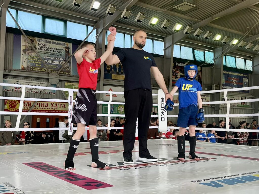 У Чернівцях стартував Чемпіонат України зі змішаних бойових мистецтв