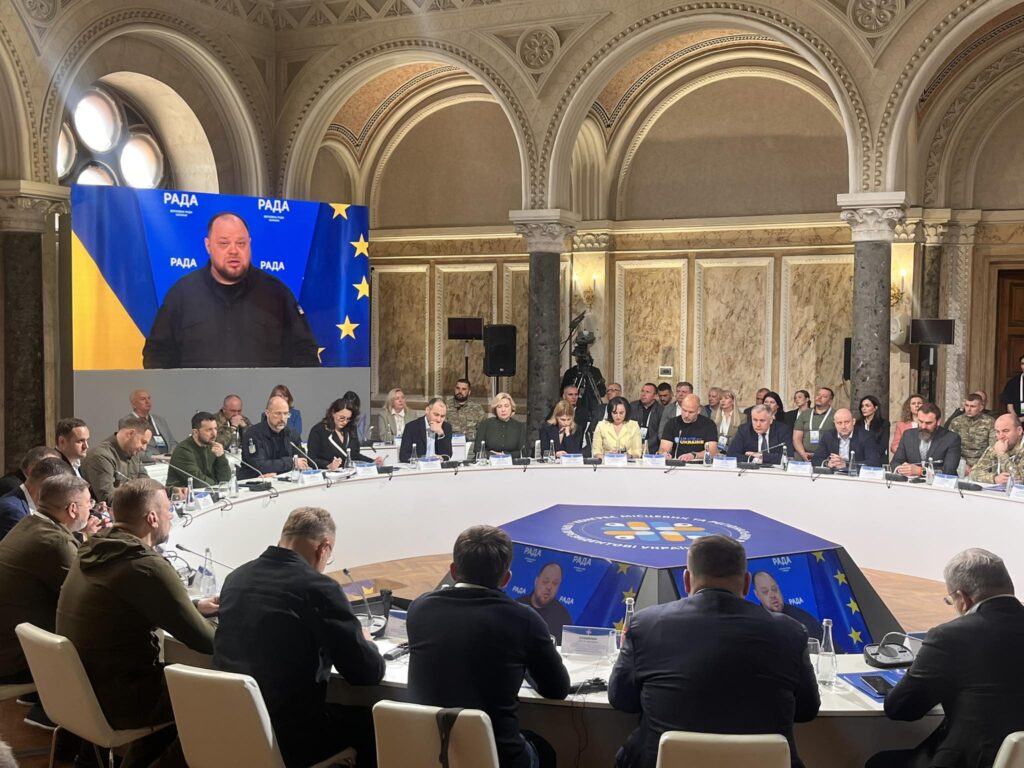 У Чернівцях з візитом перебуває Володимир Зеленський