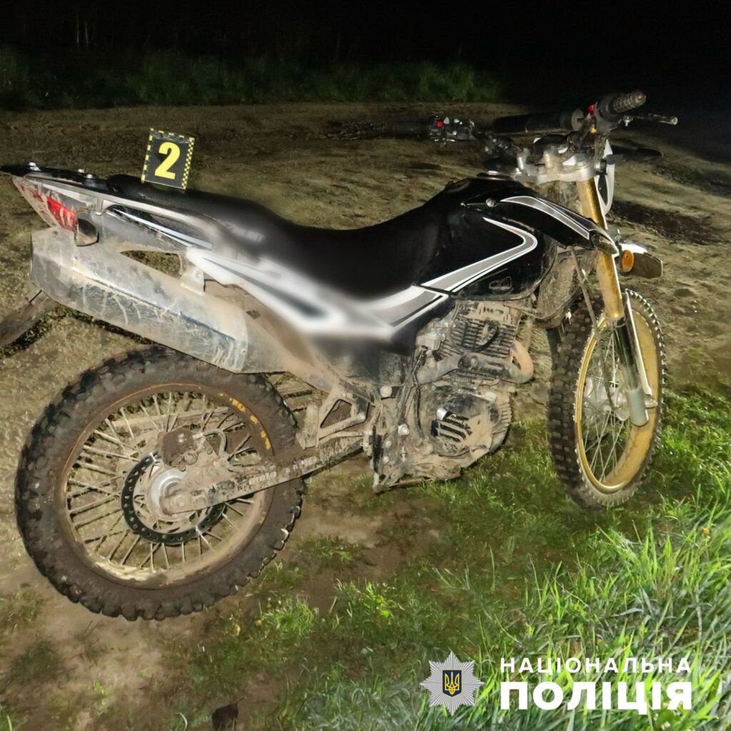 На Буковині внаслідок зіткнення двох мотоциклів постраждала пасажирка