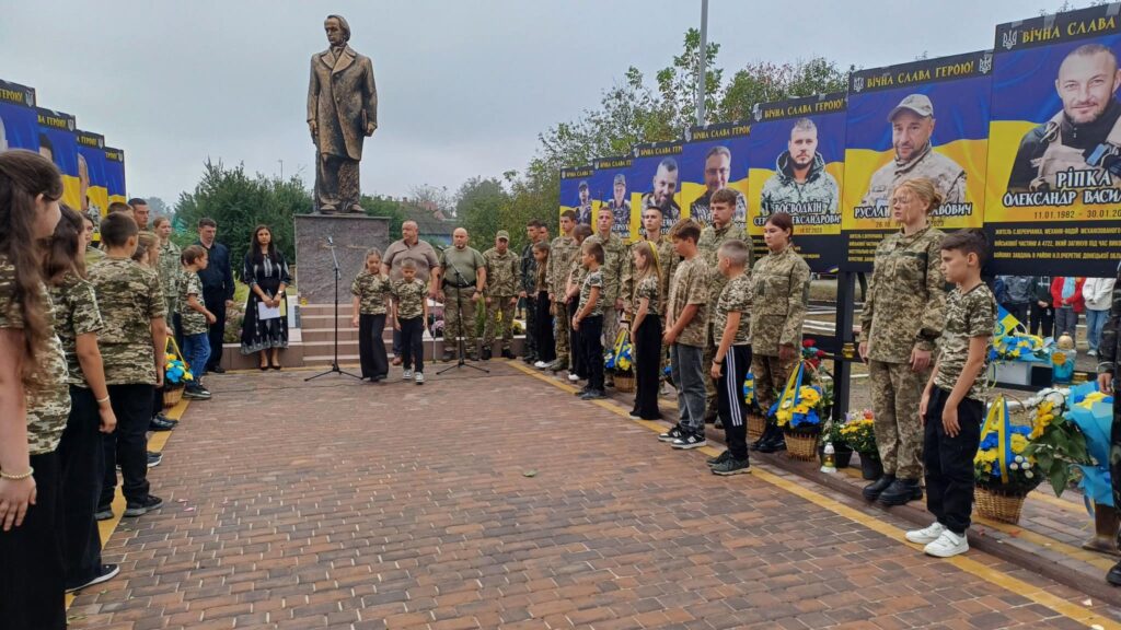 У Веренчанській громаді відкрили Алею слави та пам’яті загиблим Героям-землякам
