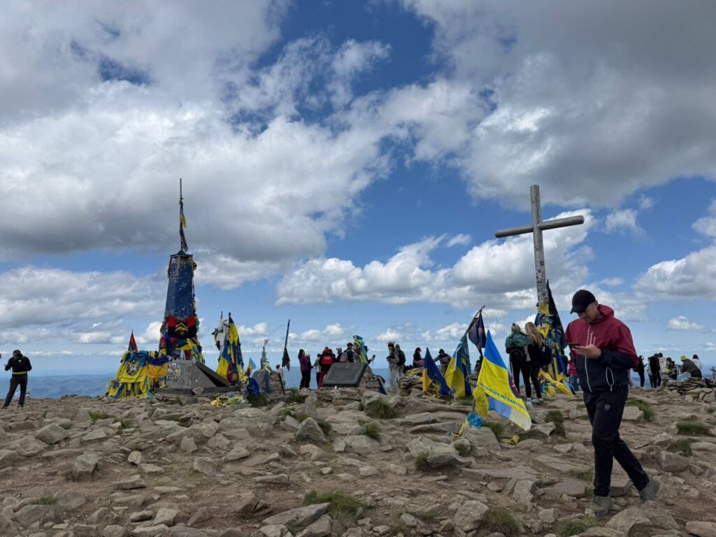 Говерла. 13 хлопців. 9 на вершині. І кожен — переможець